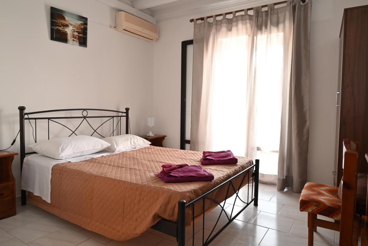 Villa Mike 105 Liapades Bagian luar foto