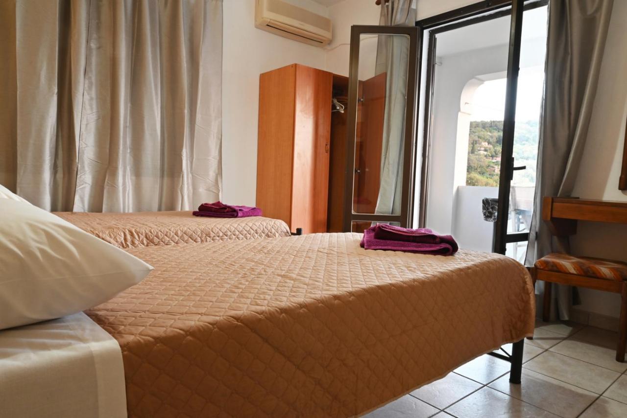 Villa Mike 105 Liapades Bagian luar foto