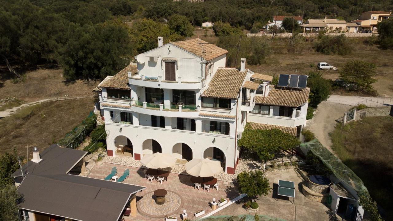 Villa Mike 105 Liapades Bagian luar foto