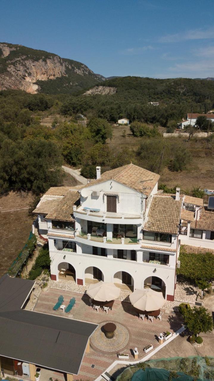 Villa Mike 105 Liapades Bagian luar foto