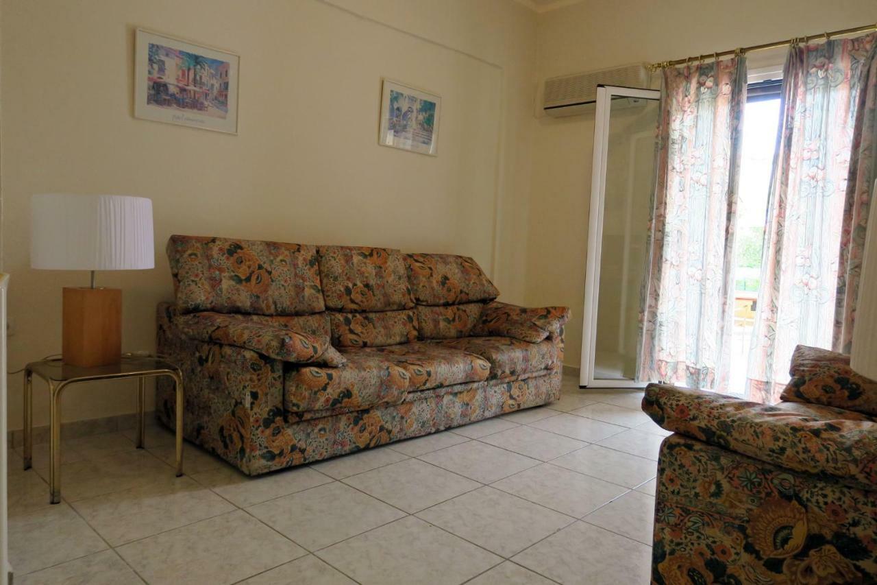 Villa Mike 105 Liapades Bagian luar foto